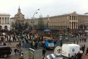 Митинг вернулся на Майдан