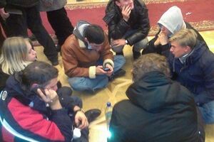 Активисты греются в КГГА