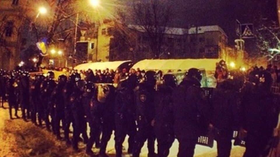 Милиция охраняла "титушек"