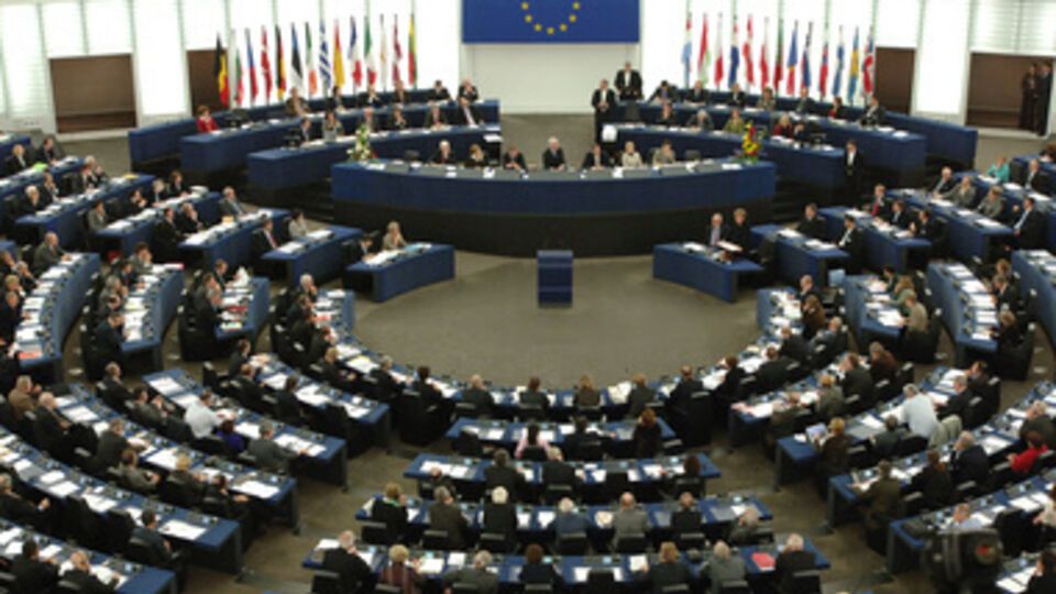Европарламент рассматривает резолюции по Украине