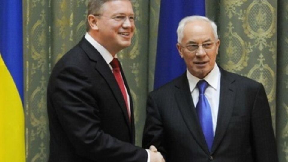 Штефан Фюле и Николай Азаров