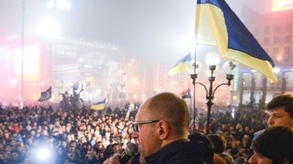 Арсений Яценюк на Майдане