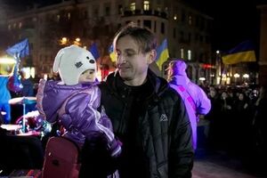 Сергей Жадан с дочкой
