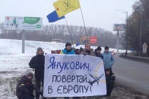 Януковича просят повернуть к ЕС