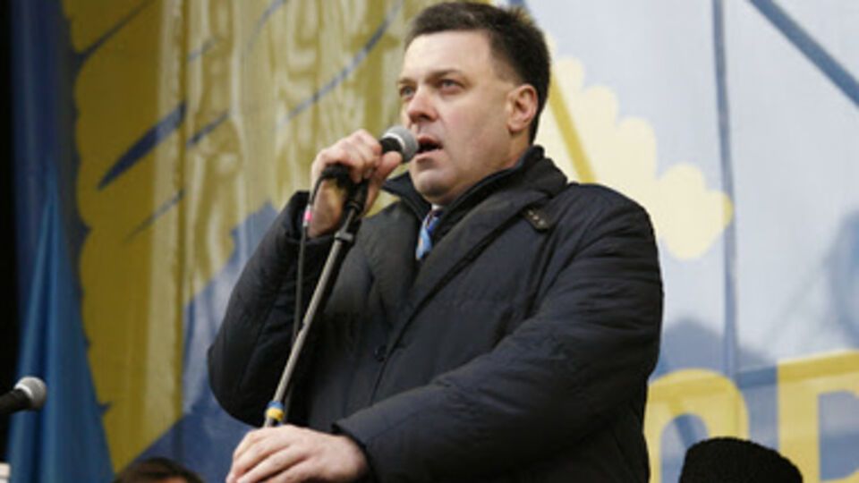 Тягнибок выступил на Майдане