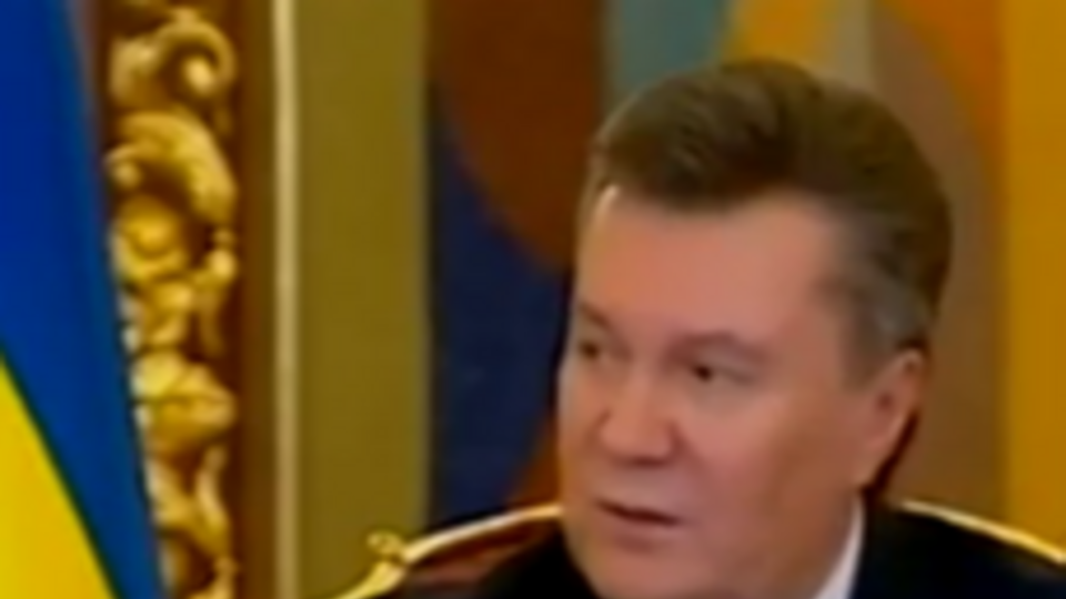 Янукович верит в скидку