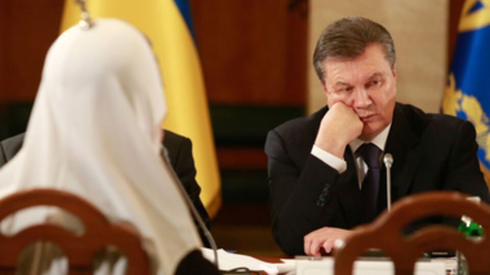 Янукович на первом круглом столе