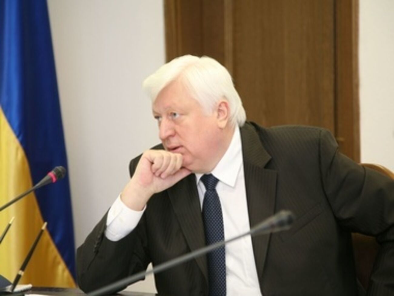 Виктор Пшонка