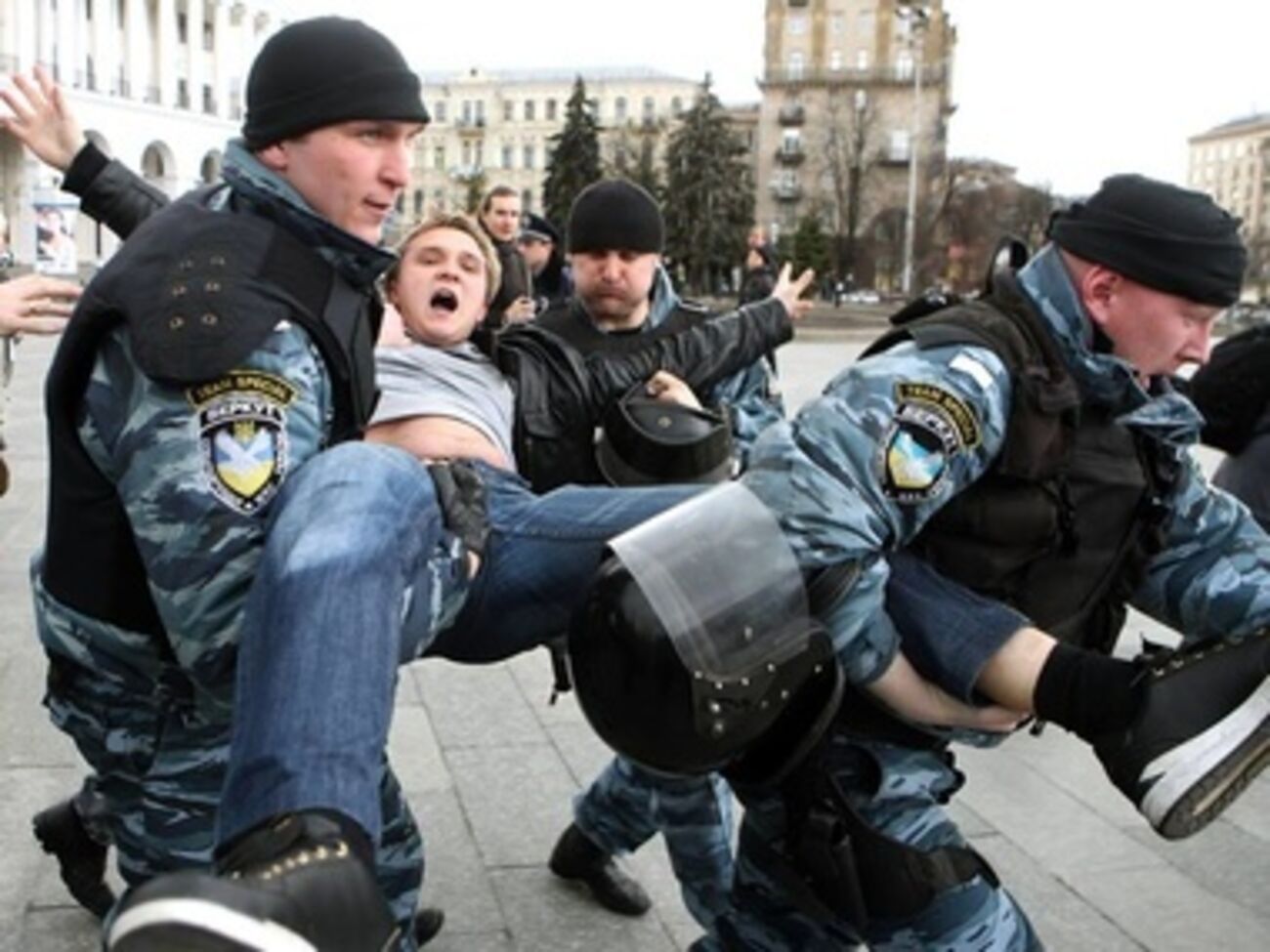 Девиз пикета под МВД: "Не быць скотом!"