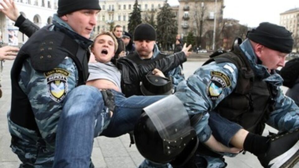 Девиз пикета под МВД: "Не быць скотом!"