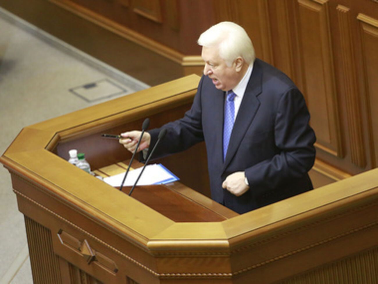 Виктор Пшонка