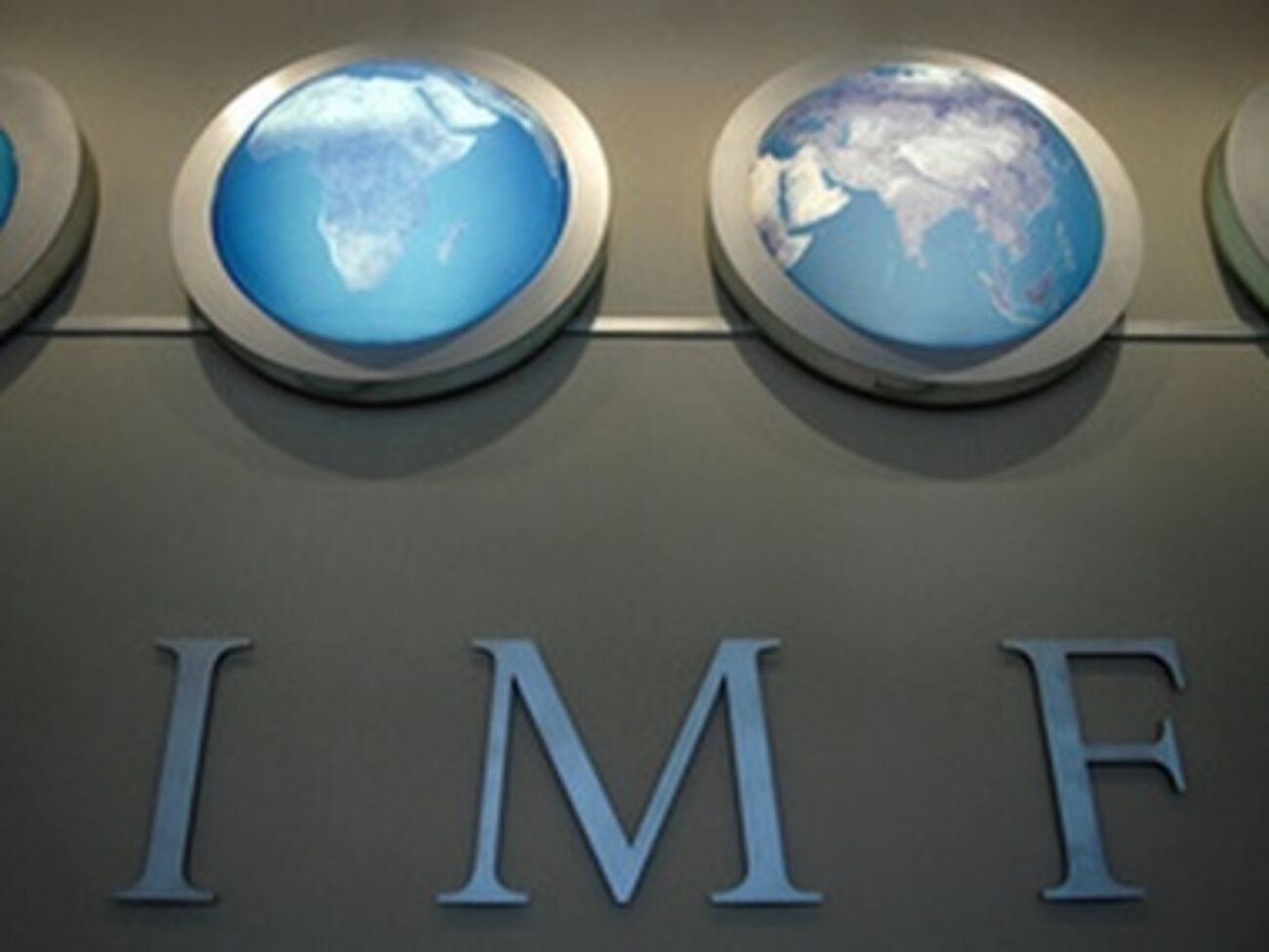 МВФ ухудшил прогноз по Украине