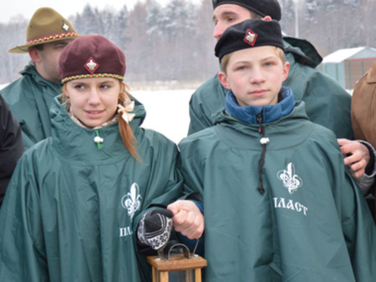Украинским пластунам передали Вифлеемский огонь