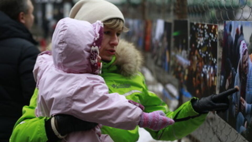 Фотожурналисты открыли выставку о людях Евромайдана. Фоторепортаж