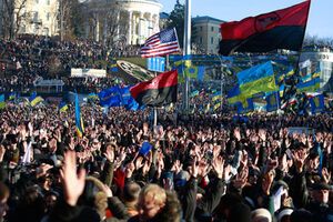 Евромайдан голосовал поднятием рук