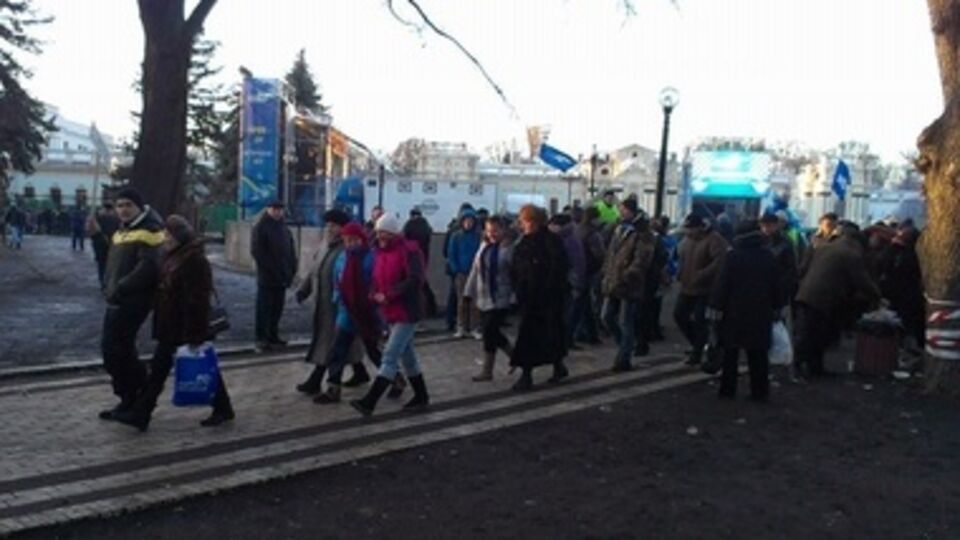 Митинг сторонников властей сегодня завершился