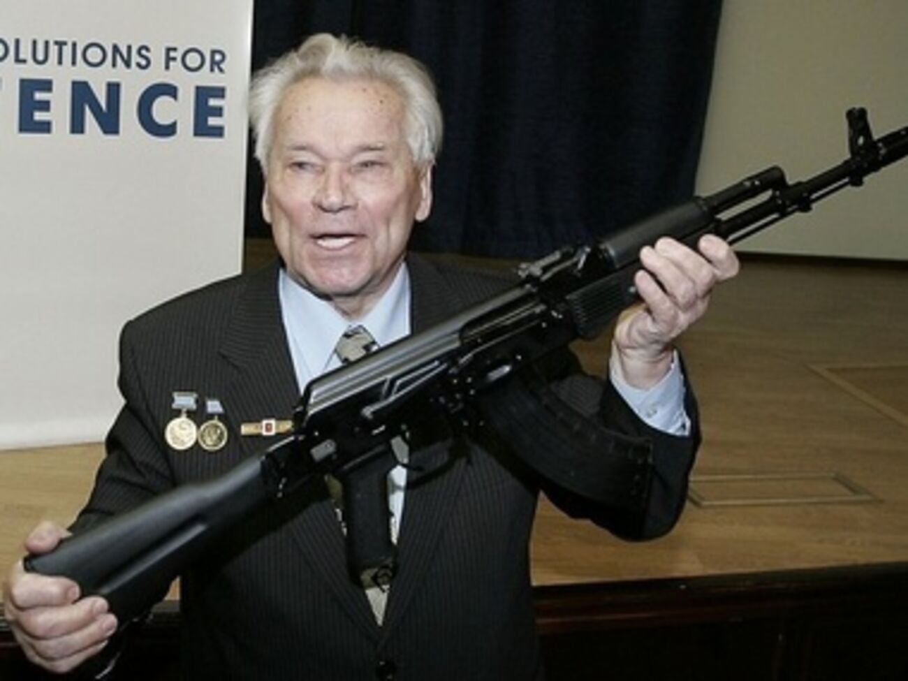 Конструктор Михаил Калашников