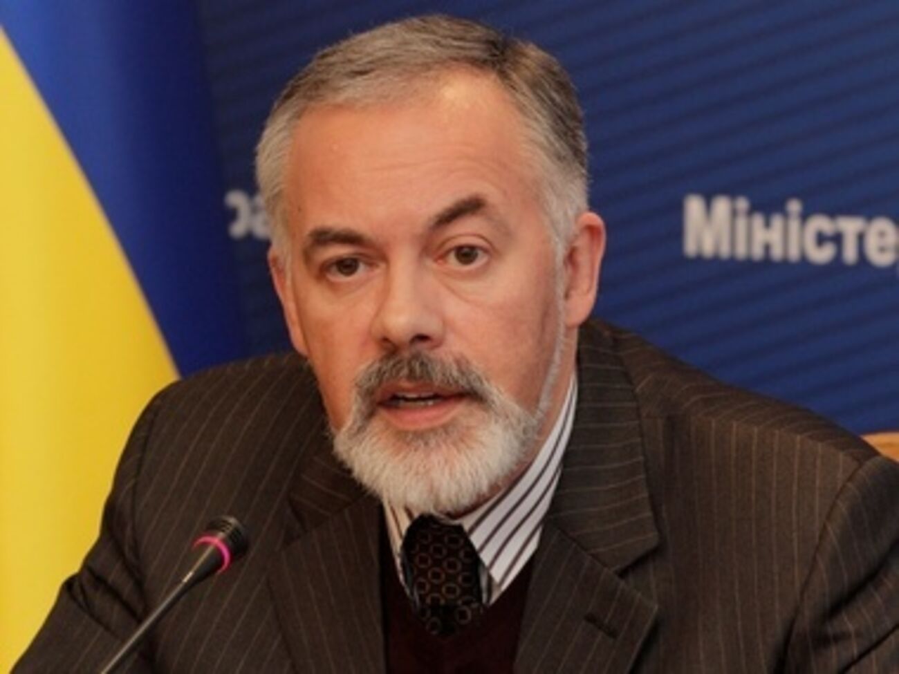 Ультиматум Табачнику