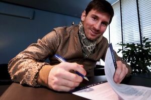 Месси подпишет новый контракт