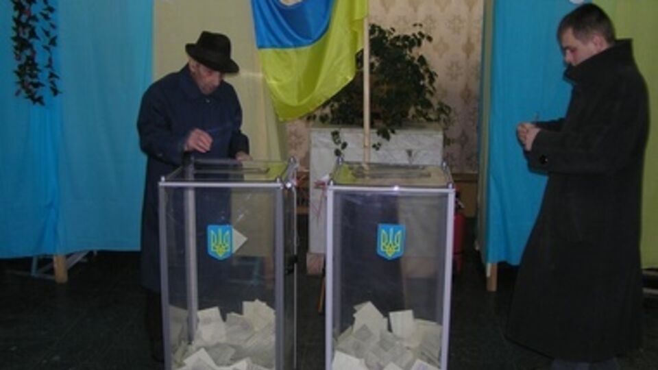 Выборы в Раду прошли в Украине в 2012 году