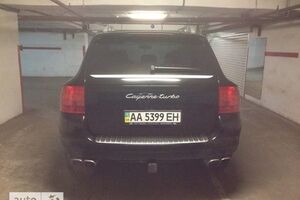 Автомобиль, на котором ехали напавшие на журналистку