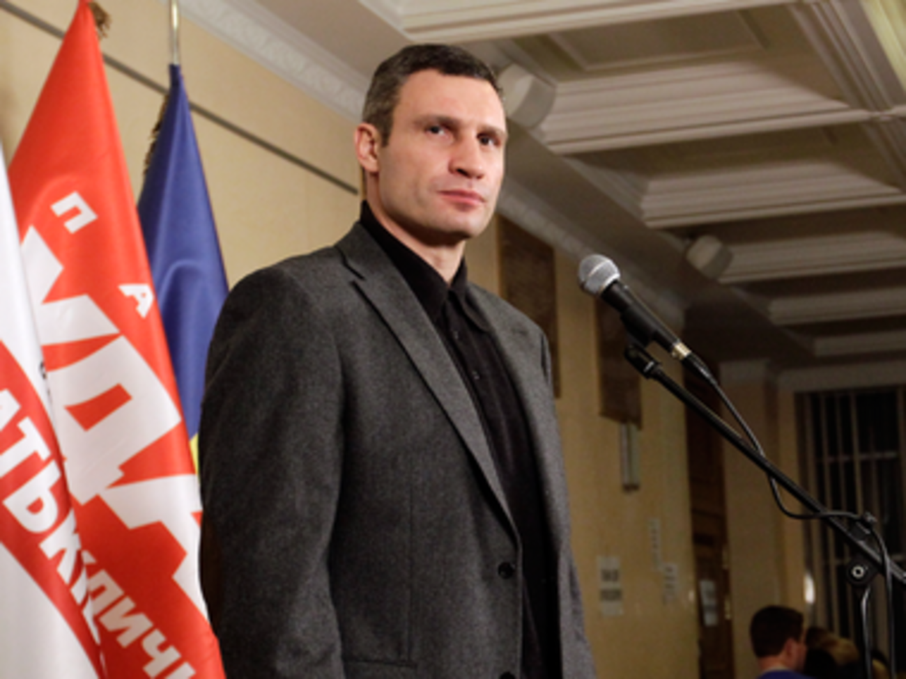 Кличко подает иск на Чинчина