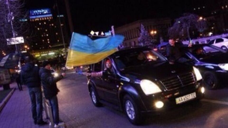 Участники пробега призывали киевлян выходить на Майдан