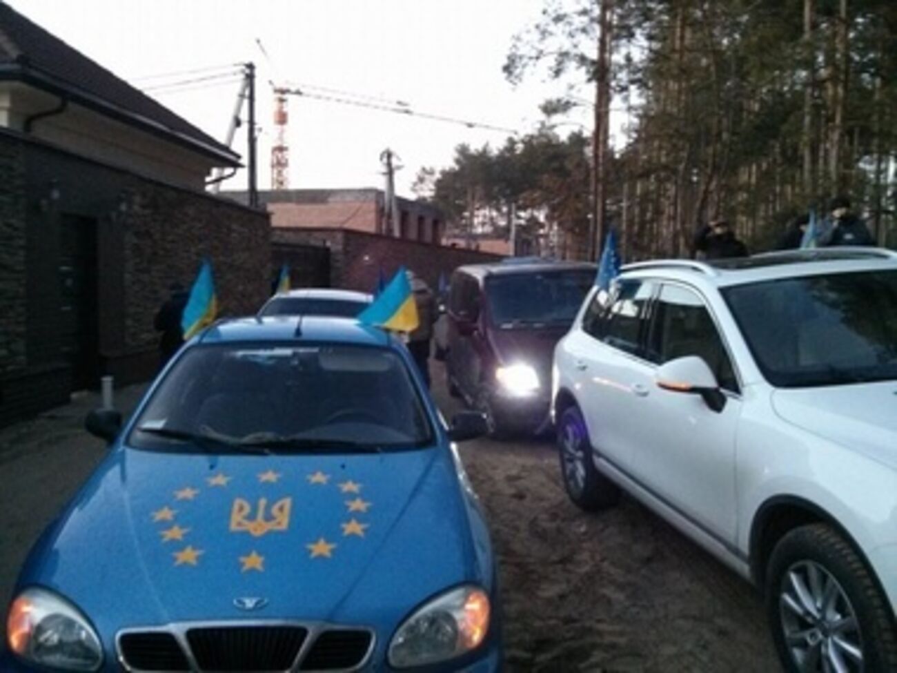 Автомайдан у поместья Захарченко