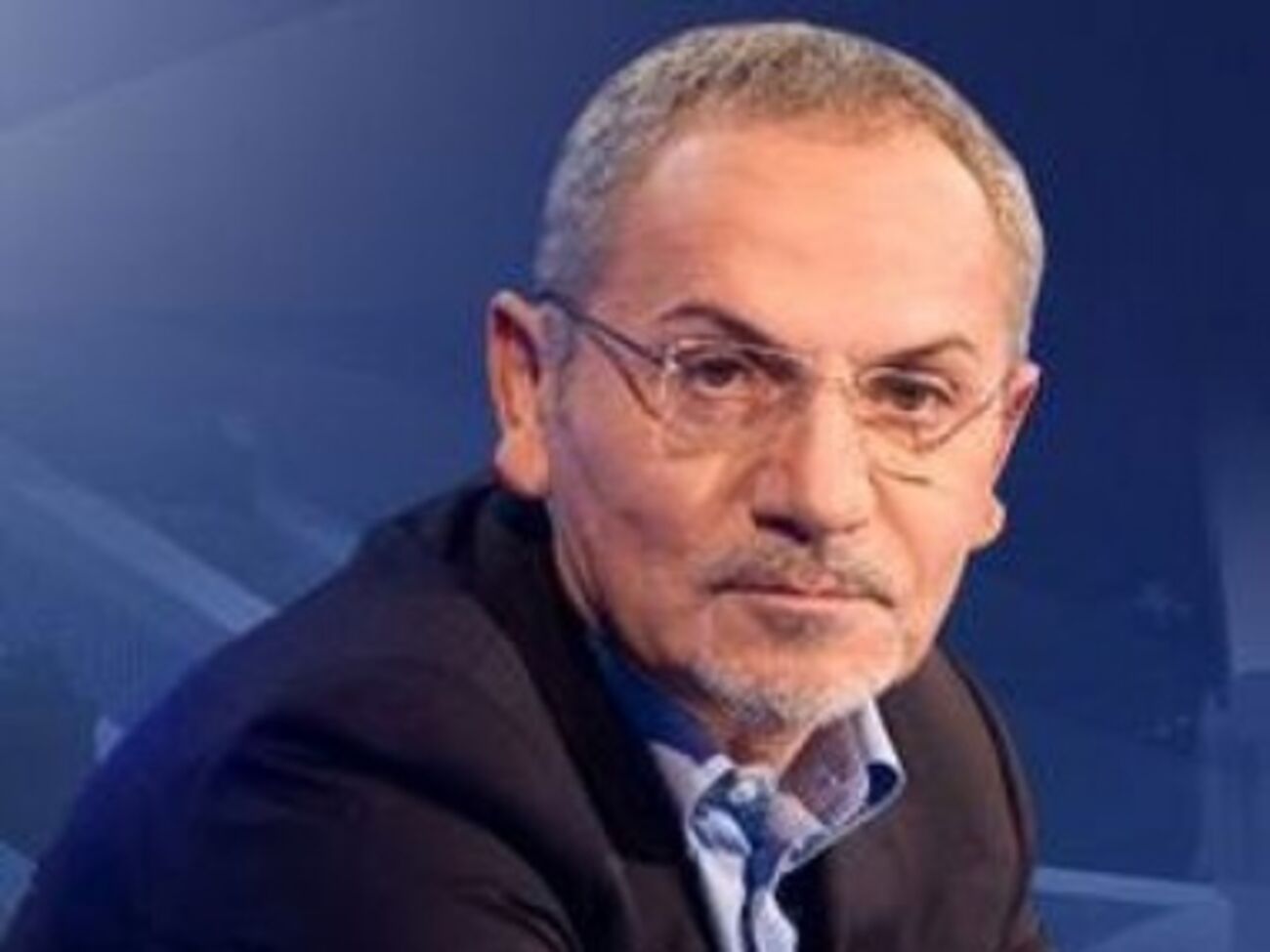 Журналист Савик Шустер