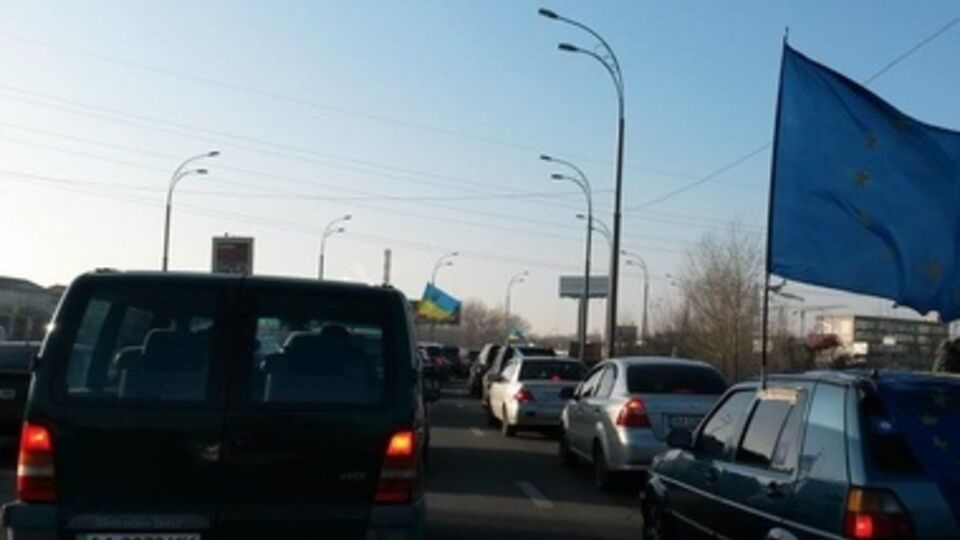 Колонна растянулась на километры