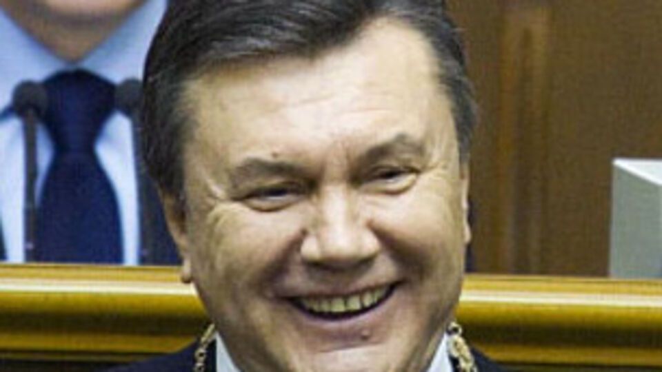 Николай Азаров