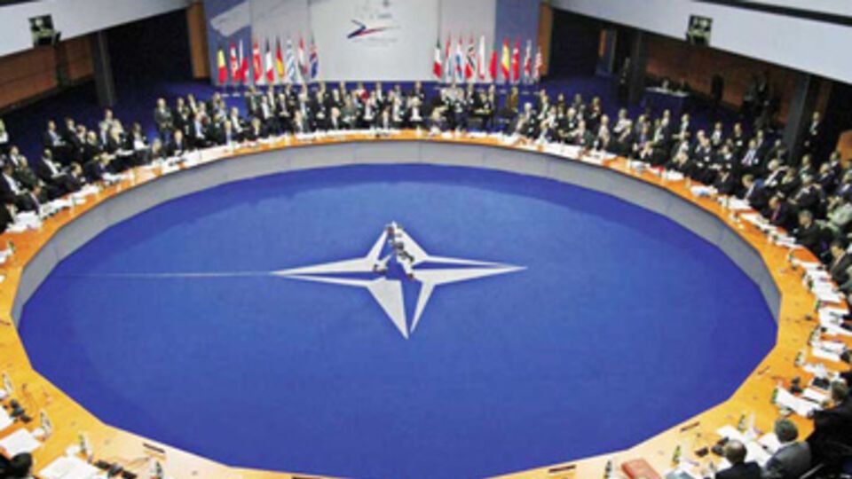 Альянс призвал Киев соблюдать свои обязательства