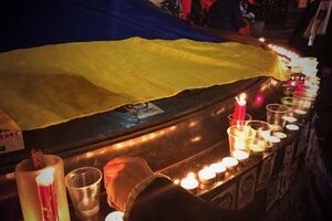 Евромайдан почтил память россиян, погибших в терактах в Волгограде. Фоторепортаж