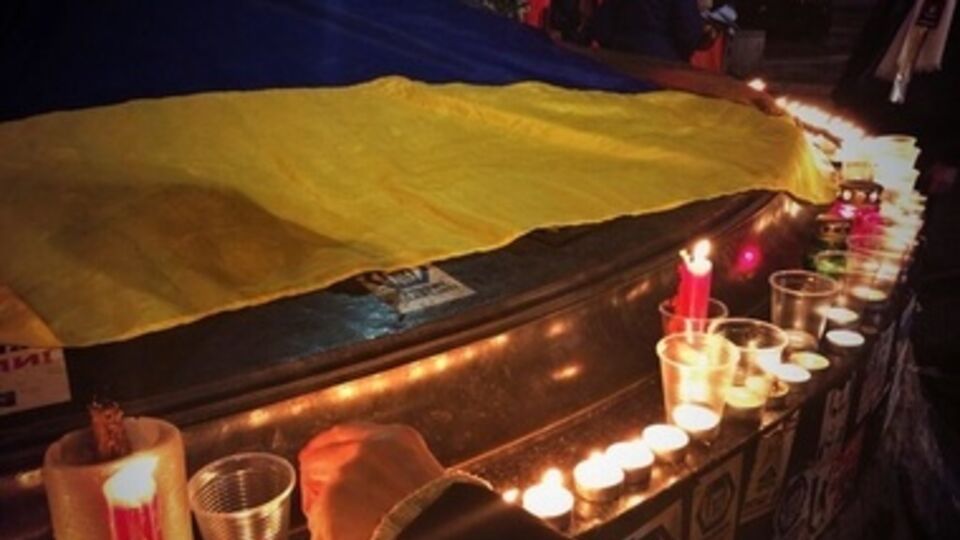 Евромайдан почтил память россиян, погибших в терактах в Волгограде. Фоторепортаж