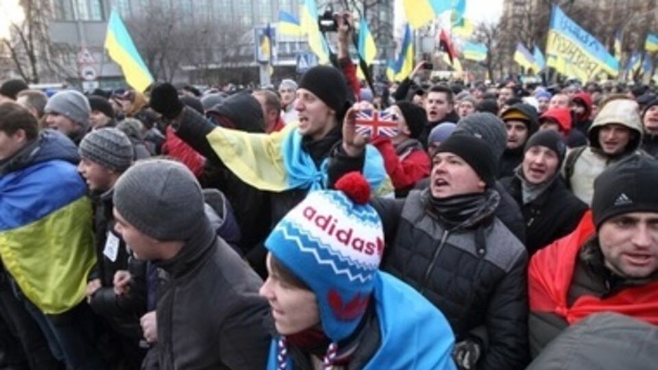 В 8.00 утра будут оглашаться требования к Януковичу