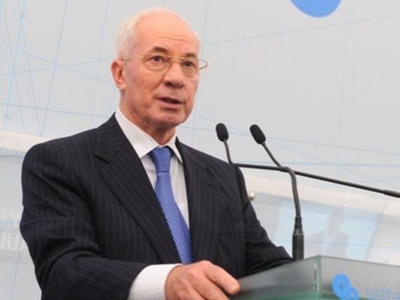 Азаров убеждал еврочиновника в отсутствии конфликта