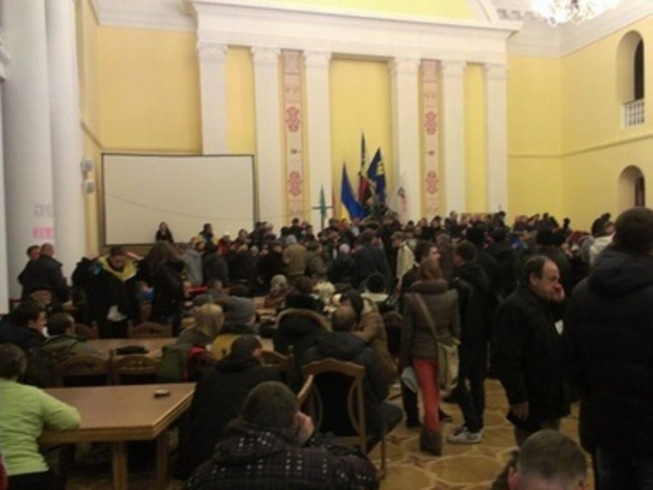 Митингующие в КГГА