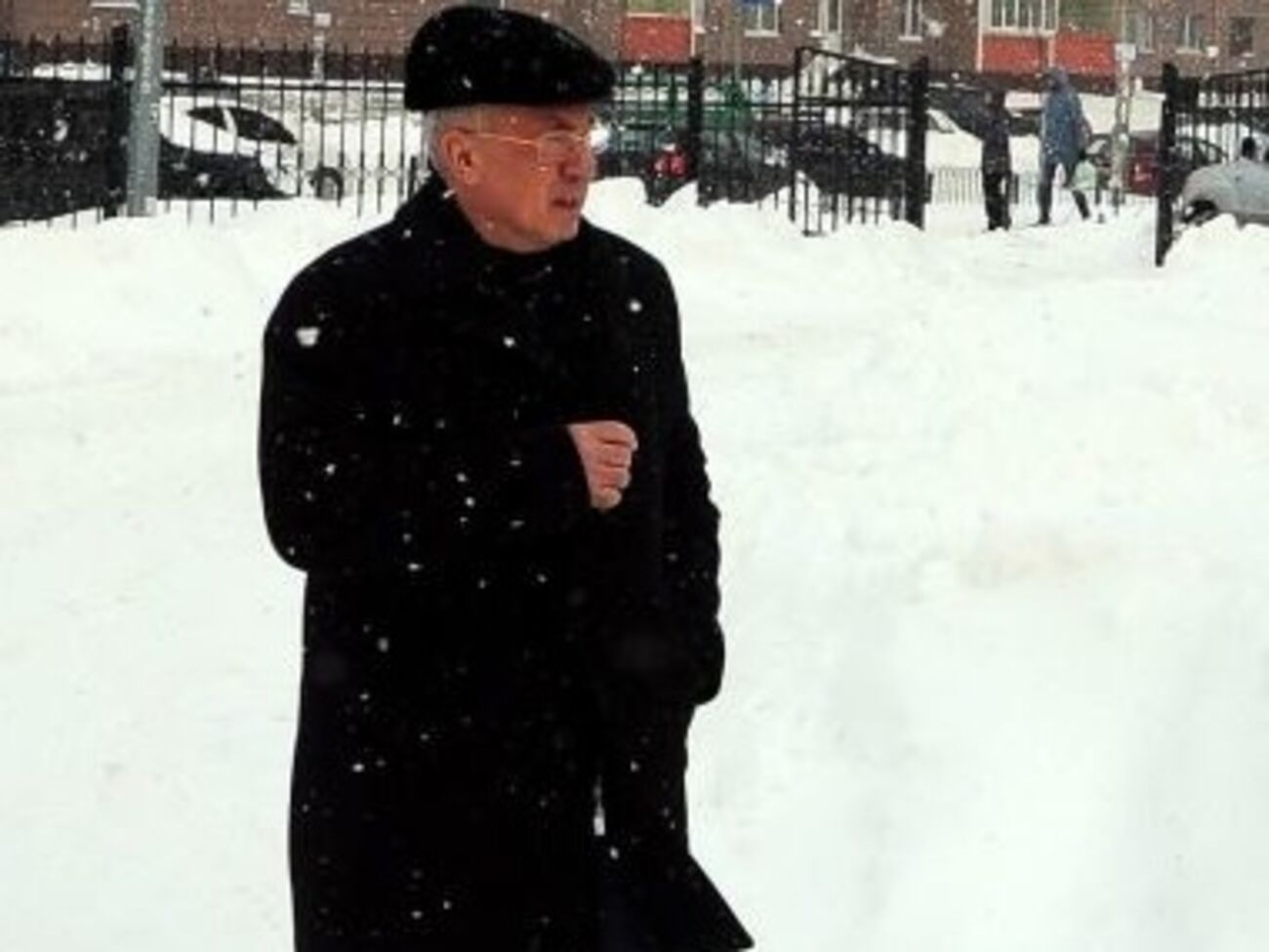 Азаров: Отставка Януковича противоречит Конституции