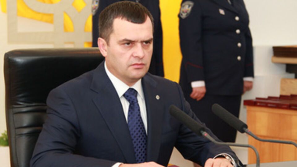 Министр возмущен антимилицейской пропагандой