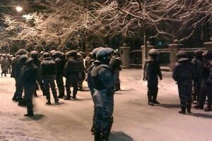 Сотрудники МВД наводнили центр Киева