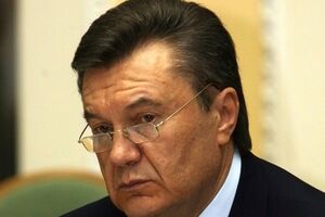 Согласно закону, ЧП может ввести только президент