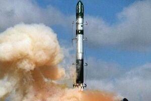 Эмираты запускают спутники с помощью ракеты "Днепр"