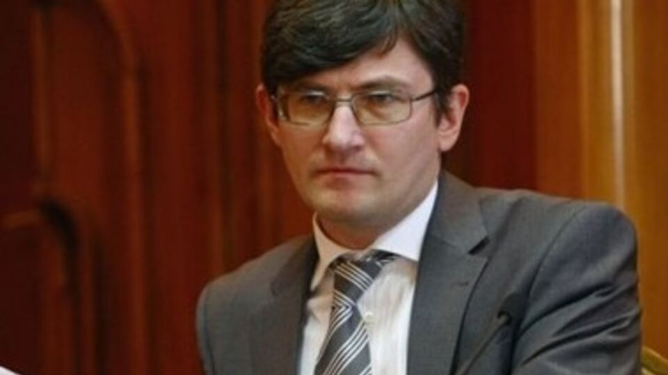 Магера недоволен противоречиями в законах