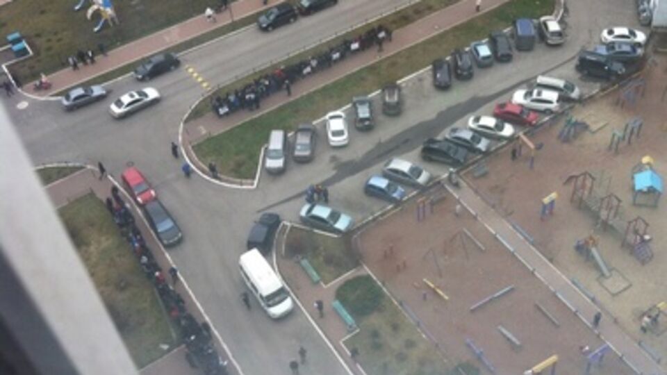 Пикет под домом Мирошниченко