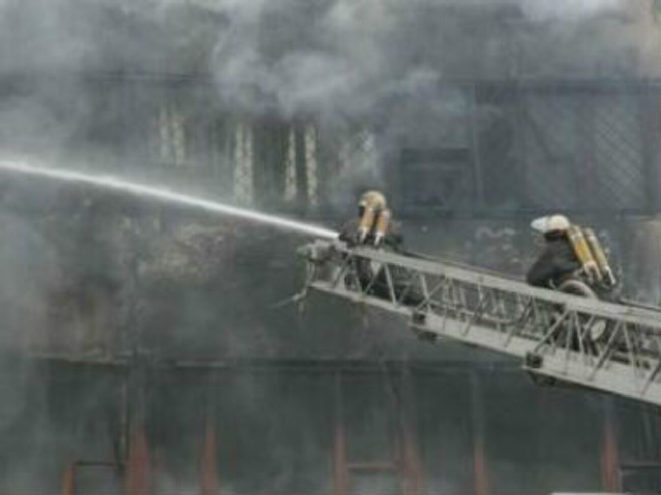 В пожаре погибли восемь человек