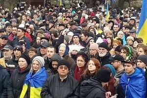 Форум евромайданов переехал в храм