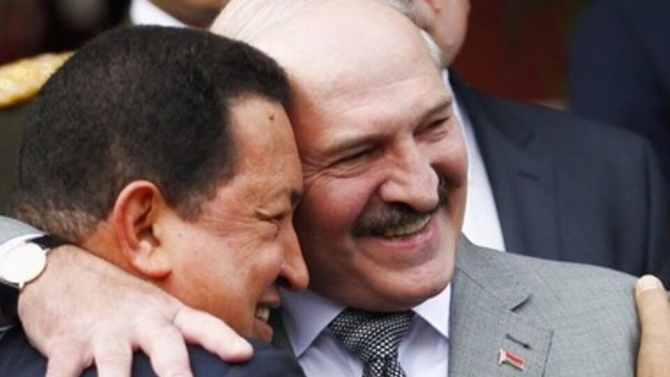 Чавес и Лукашенко называли друг друга братьями