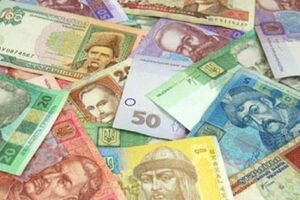 НБУ потратил резервы ради гривны