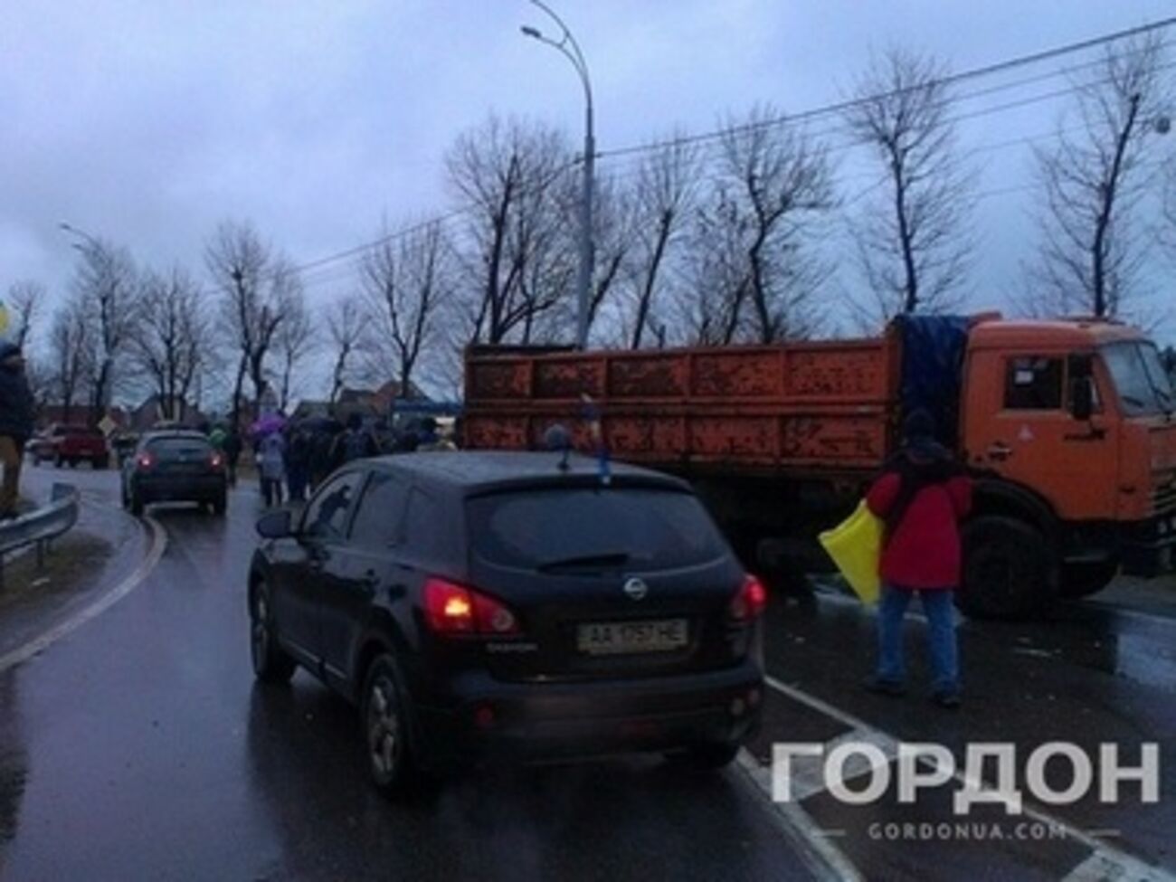 Возле "Межигорья" хотят установить "народный блокпост"