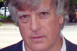 Сэттер написал о России три книги